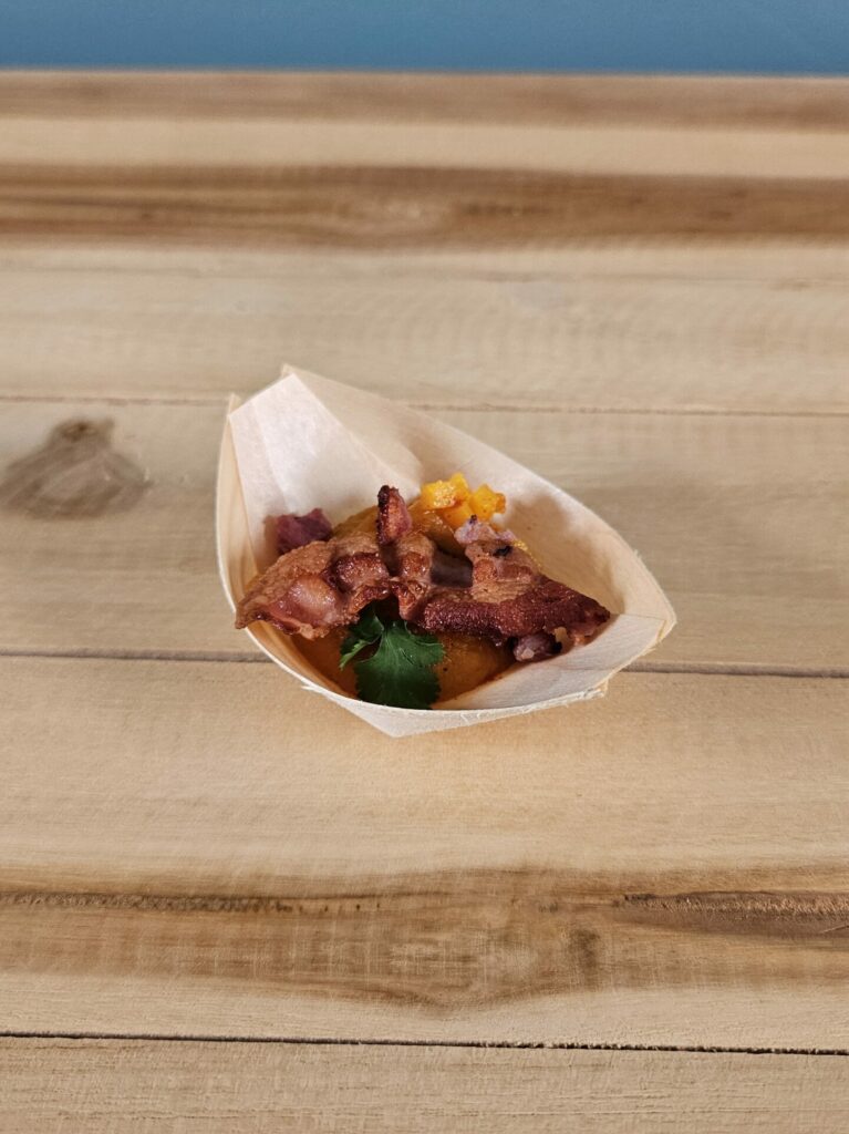 Barquette purée de butternut & lard fumé.